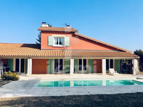 Belle maison avec piscine