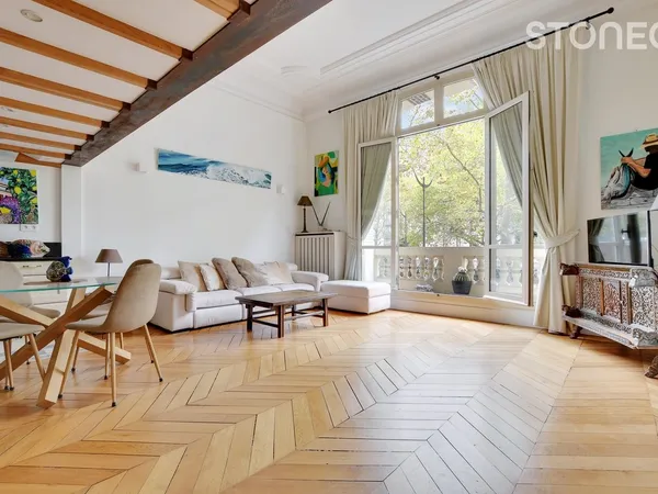 DUPLEX rénové à vendre