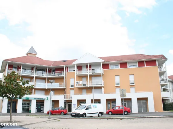 T2 Bis - 52 m2 avec 2 places dans parking aérien sécurisé