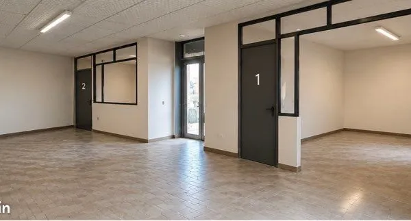 Bureau et espace de travail Location Vertaizon 45m² 350€