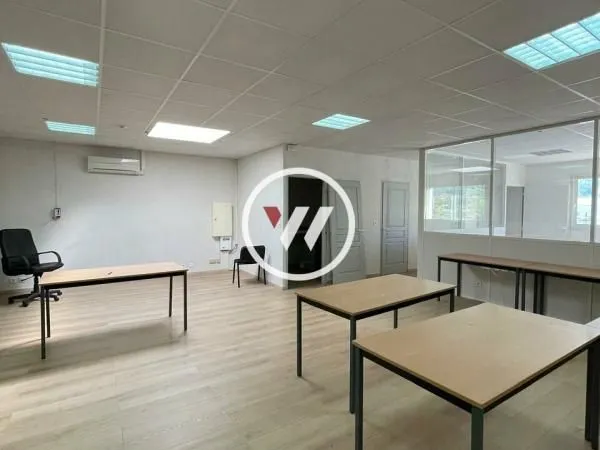 Bureaux 150 m²