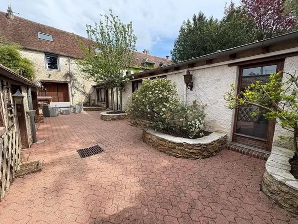 Maison 6 pièces 235 m²