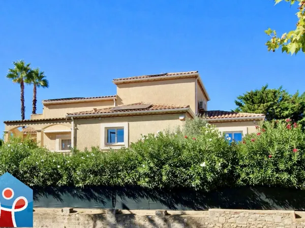 Villa 5 pièces 154 m²