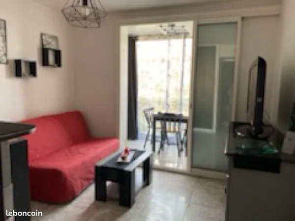 Coquet T2 vue mer avec parking privé
