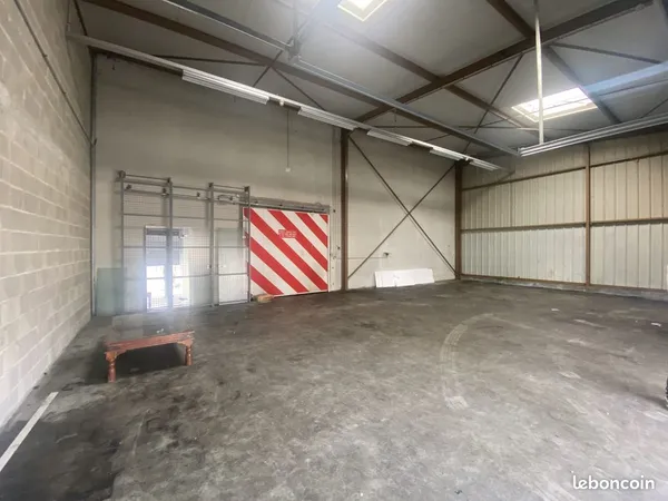 Entrepôt 128 m² Limoges