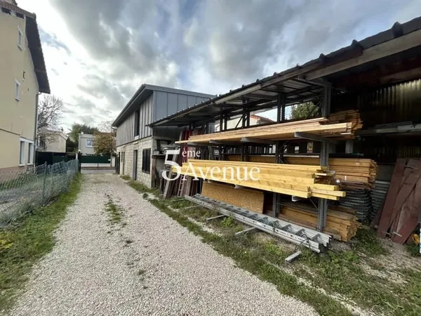 Local commercial 77 m²