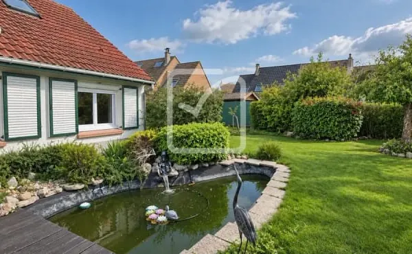 Maison individuelle semi-plain-pied 4 chambres jardin jacuzzi