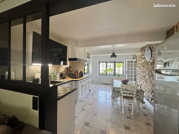 Maison 6 pièces 175 m²