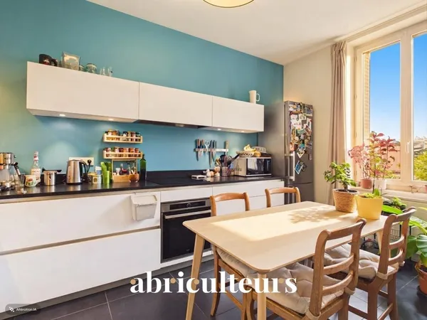 Vends appartement ancien - 80 m² - 3 pièces, 2 chambres - Lyon 69003