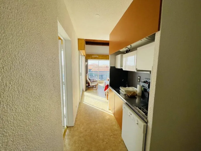 Photo 6