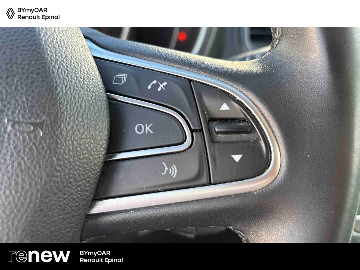 Renault Scenic TCe 140 FAP EDC — photo 19