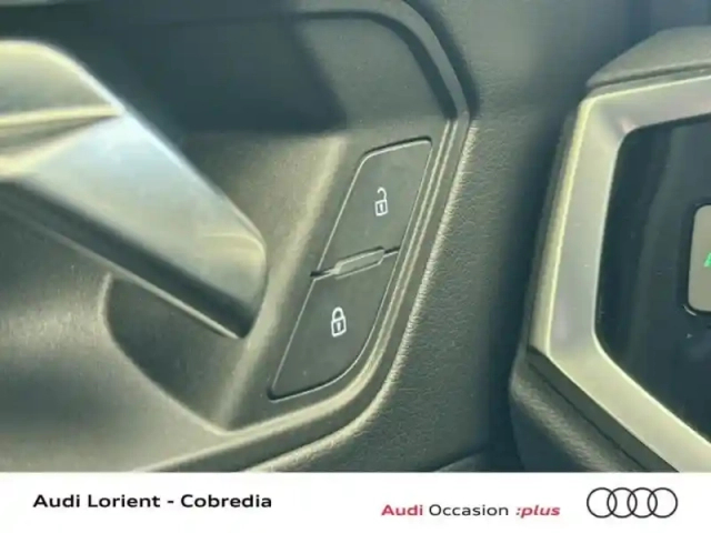 Audi Q3 sportback 45 tfsi e 245ch business line s tronic 6 — photo 13