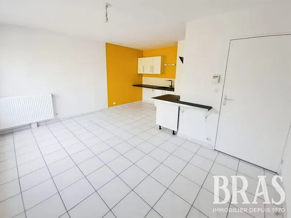 SAINT HERBLAIN, BEGRAISIERE, T2 avec garage.