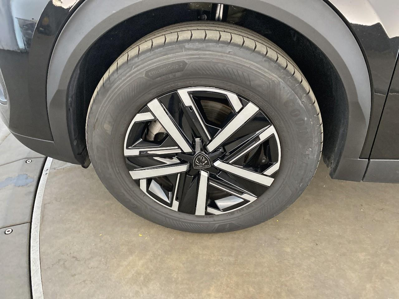 Peugeot 2008 hybrid 136 e-dcs6 style — photo 11