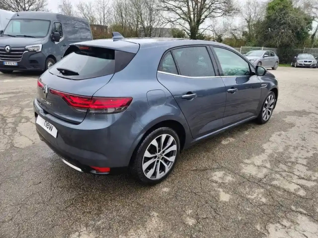Renault Megane mégane iv berline blue dci 115 — photo 9