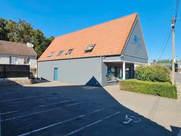 Local commercial bureau magasin