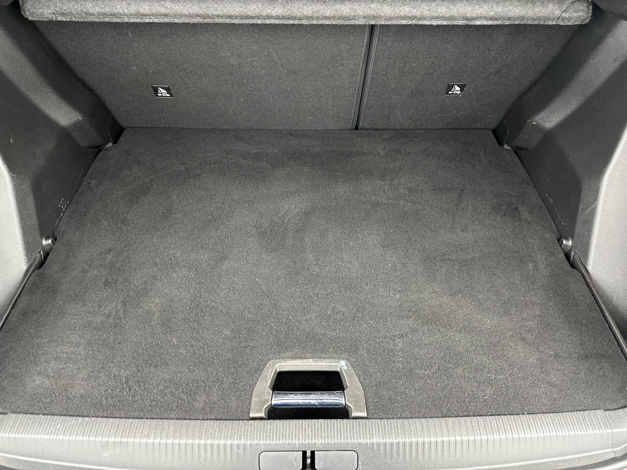 Peugeot 2008 bluehdi 130 s&s eat8 allure pack — photo 6