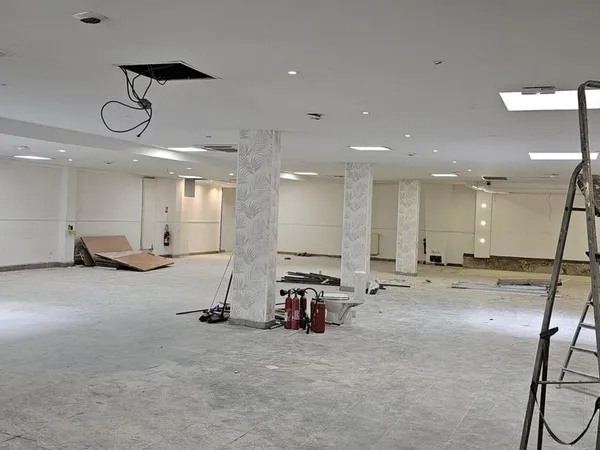 Local commercial de 500m² (salle de fête) Asnières sur seine