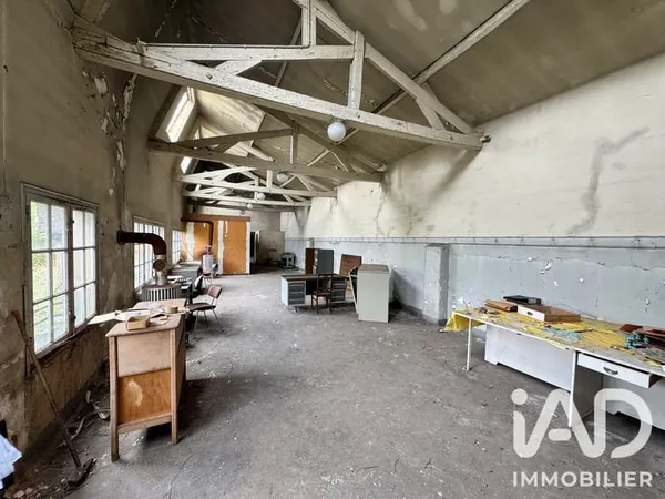 Local commercial 1 pièce 175 m²