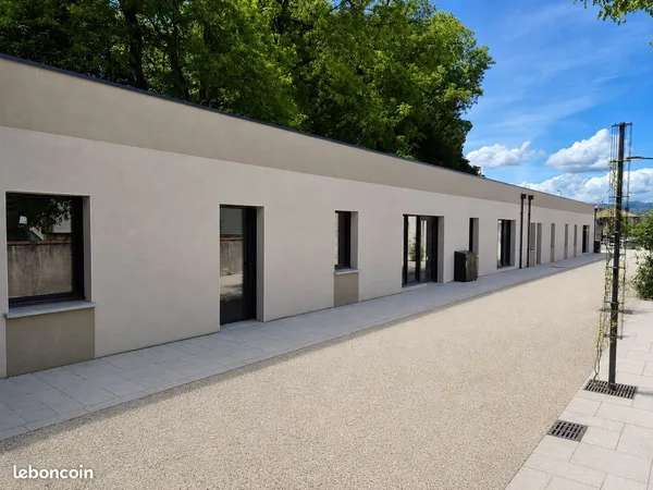 Local 52 m² Loriol-sur-Drôme