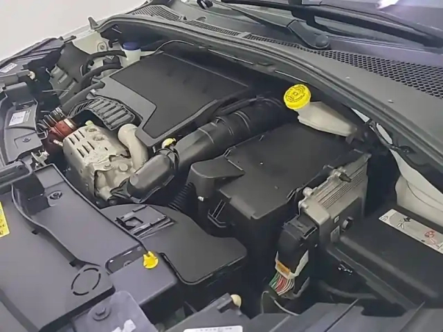 Citroën C3 puretech 110 s&amp;s eat6 — photo 15