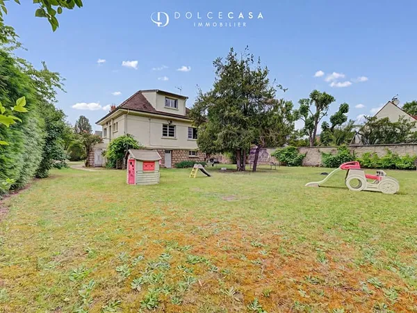 Maison familiale ? Quartier Foch ? Terrain 1 260 m² ? 3 chambres ? Sous-sol total