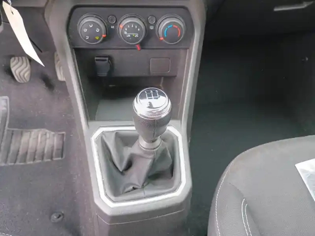 Dacia Sandero sce 65 - 22 — photo 13