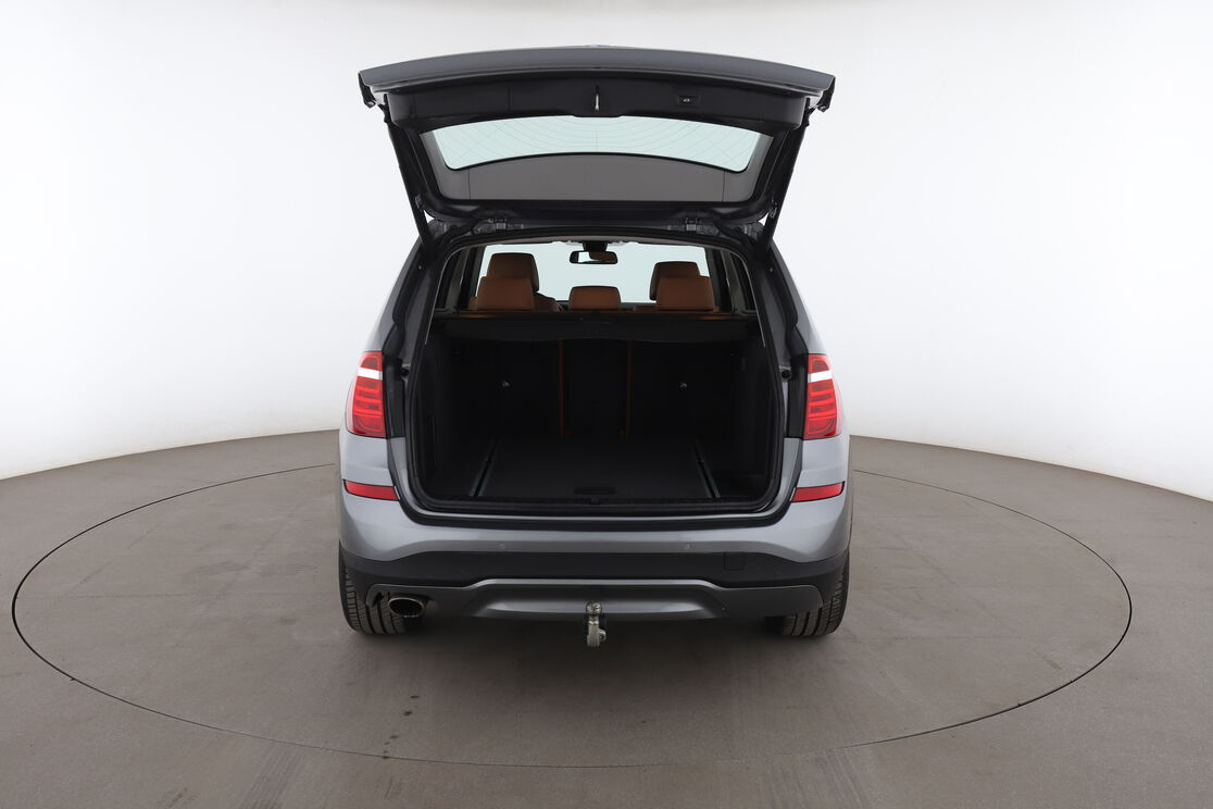 BMW X3 xDrive20dA Lounge Plus — photo 15