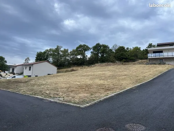 Vente Terrain Constructible 1 100 m²