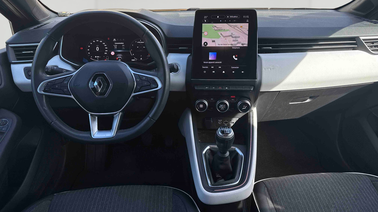 Renault Clio TCe 90 — photo 9