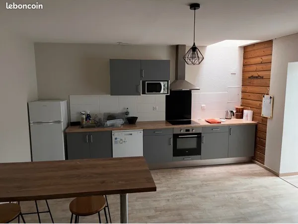 À LOUER T3 75 m2 CENTRE VILLE DE TARBES