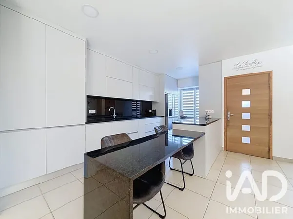 Maison 6 pièces 140 m²