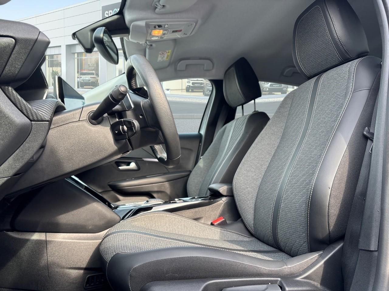 Peugeot 208 1.2 hybrid 110ch allure e-dcs6 — photo 9