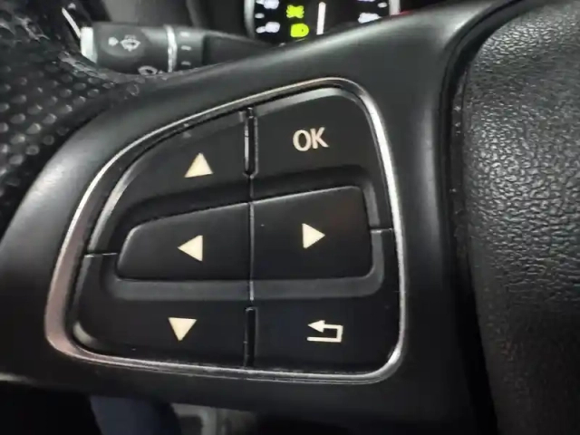 Mercedes Vito fourgon 114 cdi long bva rwd — photo 17
