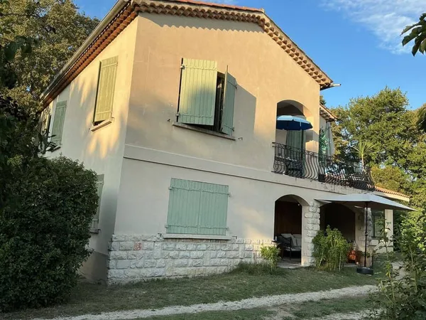 Maison 6 pièces 160 m²
