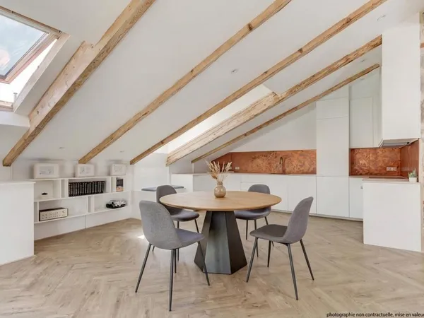 Appartement 3 pièces rénové hypercentre