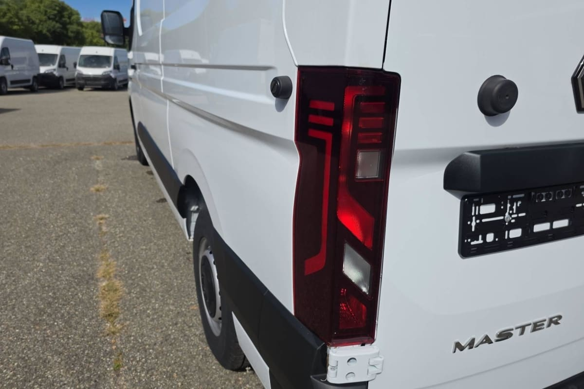 Renault Master Fourgon — photo 19