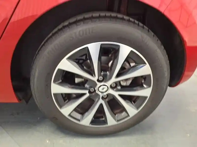 Renault Clio tce 90 — photo 15