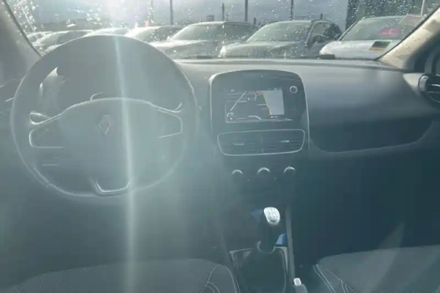 Renault Clio tce 75 e6c — photo 13