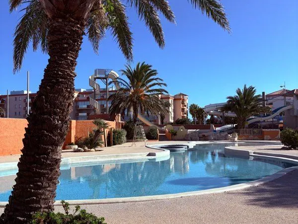 Superbe Mobil-Home équipé — Camping Mar Estang