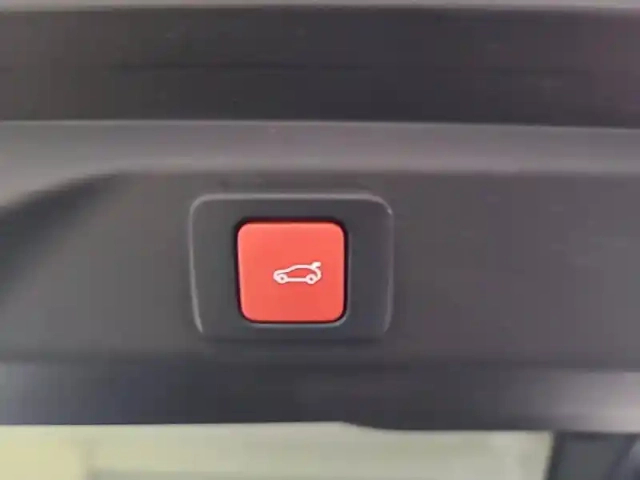 Peugeot 3008 hybrid 136 e-dcs6 — photo 71