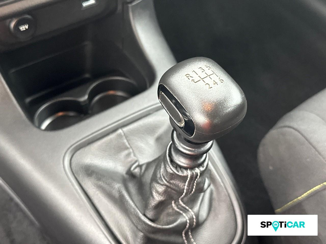 Citroën C3 1.5 bluehdi 100ch s&s bvm 6 feel nav — photo 14
