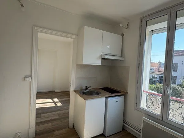 À LOUER - Beau 2 pièces rénové de 25 m² - ARGENTEUIL (95100)