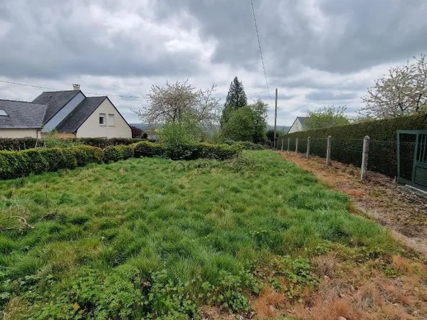 Terrain 550 m²
