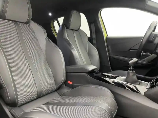 Peugeot 208 puretech 100 s&amp;s bvm6 — photo 15