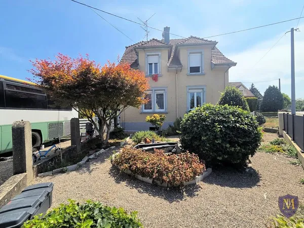 BLOTZHEIM CENTRE MAISON 6 PIÈCES DE 155 M2 SUR 4,33 ARES DE