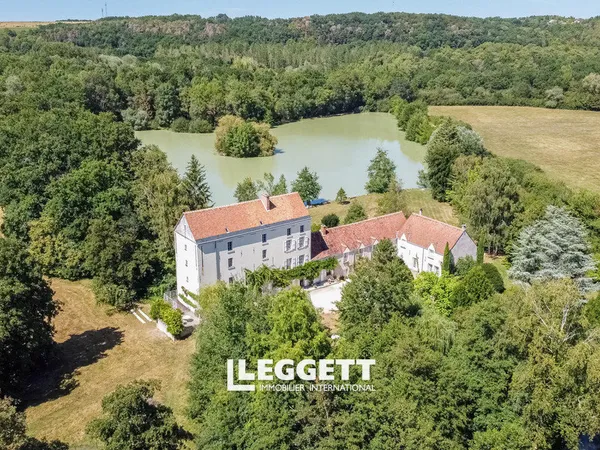 Maison 13 pièces 358 m²