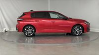 Peugeot 308 1.5 BlueHDi 130ch S&S Allure Pack EAT8 — photo 4