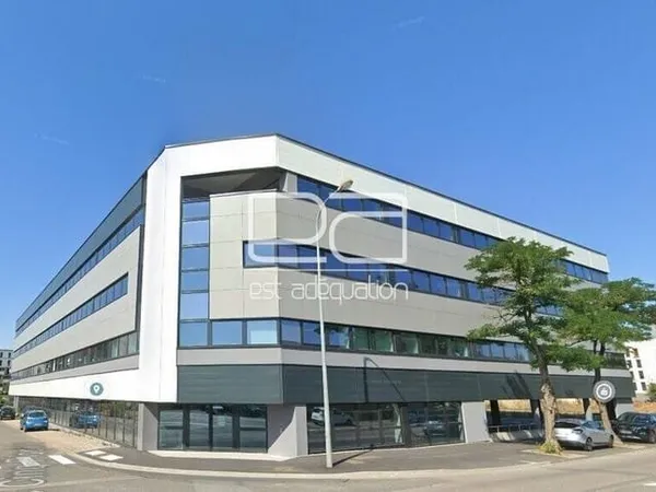 Bureaux 852 m²