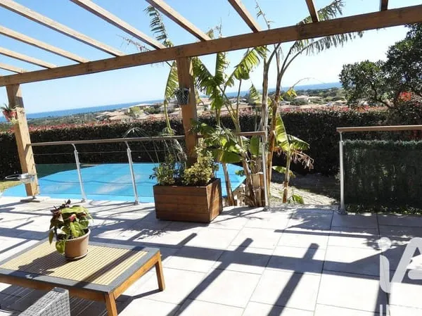 Maison de plain-pied 5 pièces 117 m²